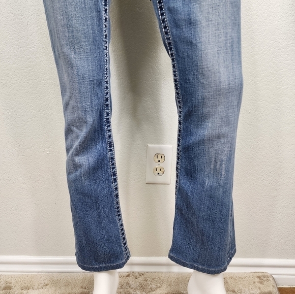 Miss Me Bootcut Low Rise Embellished Jeans Size 29 - Picture 11 of 15